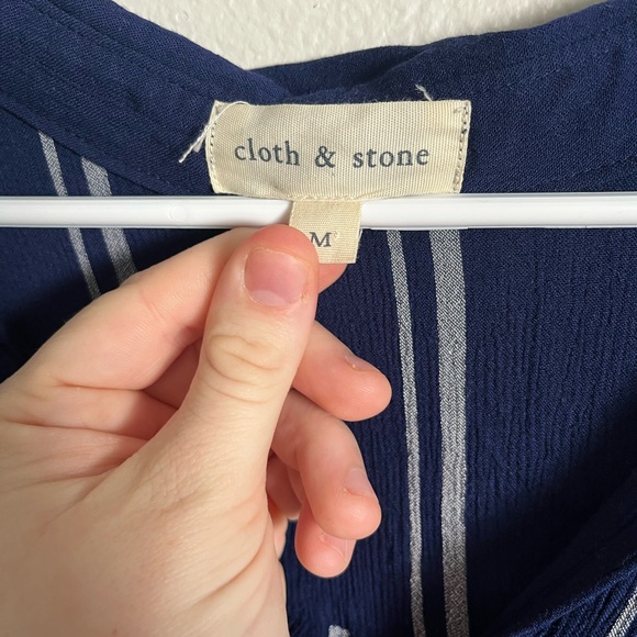 Anthro CLOTH & STONE Blue and white striped Hi Low Tunic Button Down Blouse M - Picture 4 of 7